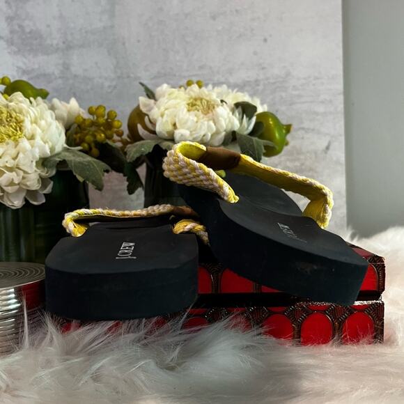 J. Crew Seahorse Collection Flip Flop Thong Sandals Yellow White Sz 6 RARE - Picture 10 of 10